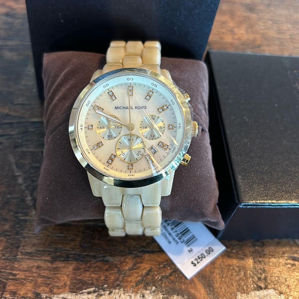 Michale Kors Woman’s watch